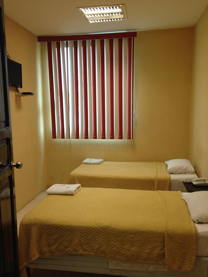 Moreno Hotel 2*